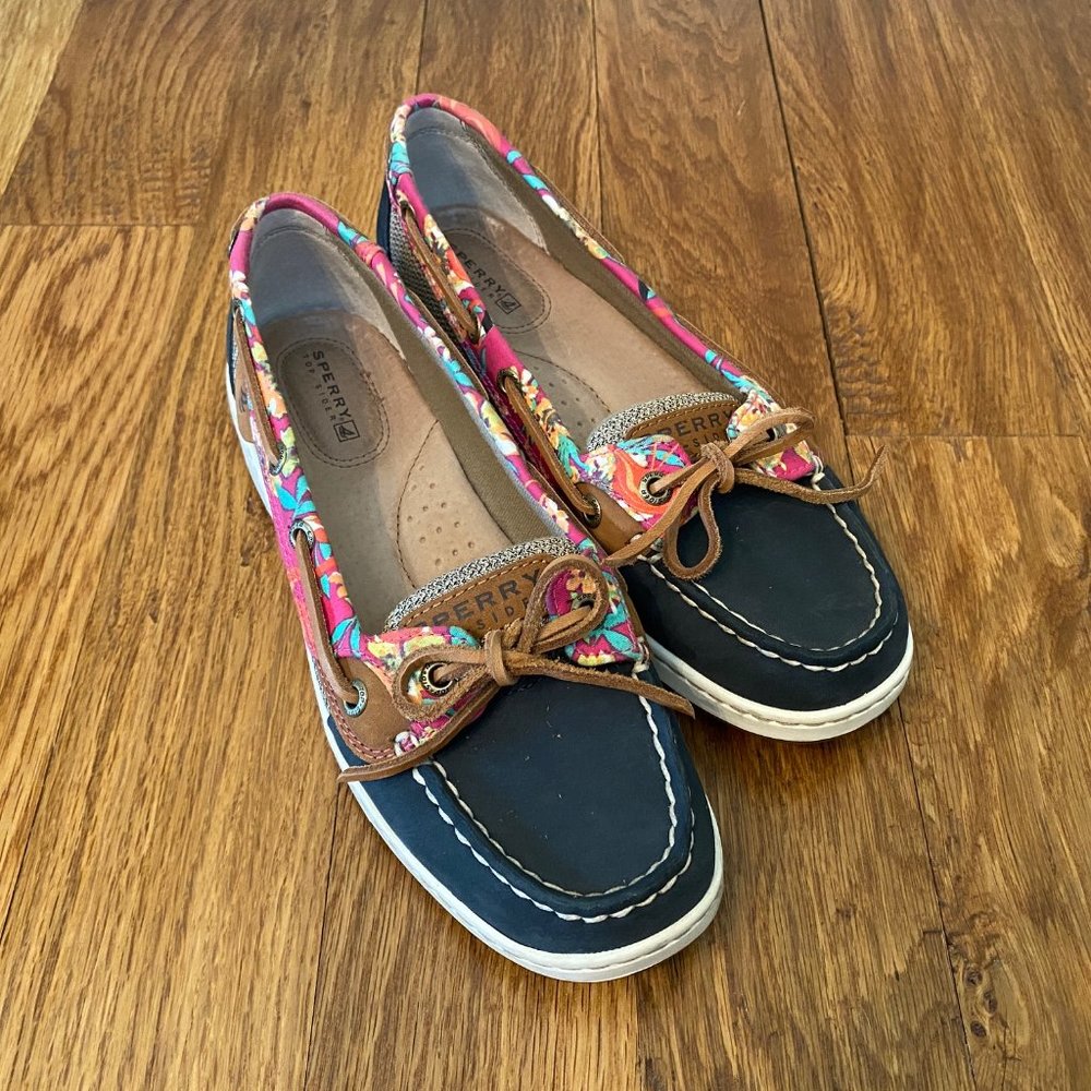 Sperry Boat Shoes Size 7M